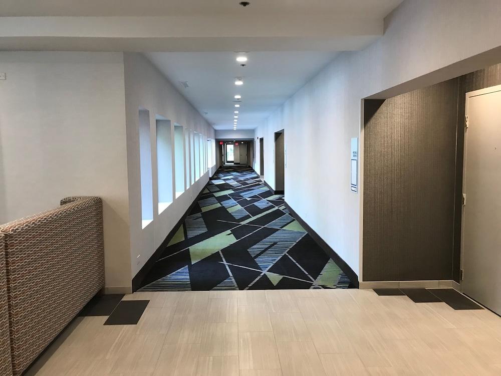Holiday Inn Express Naperville By Ihg Exteriör bild