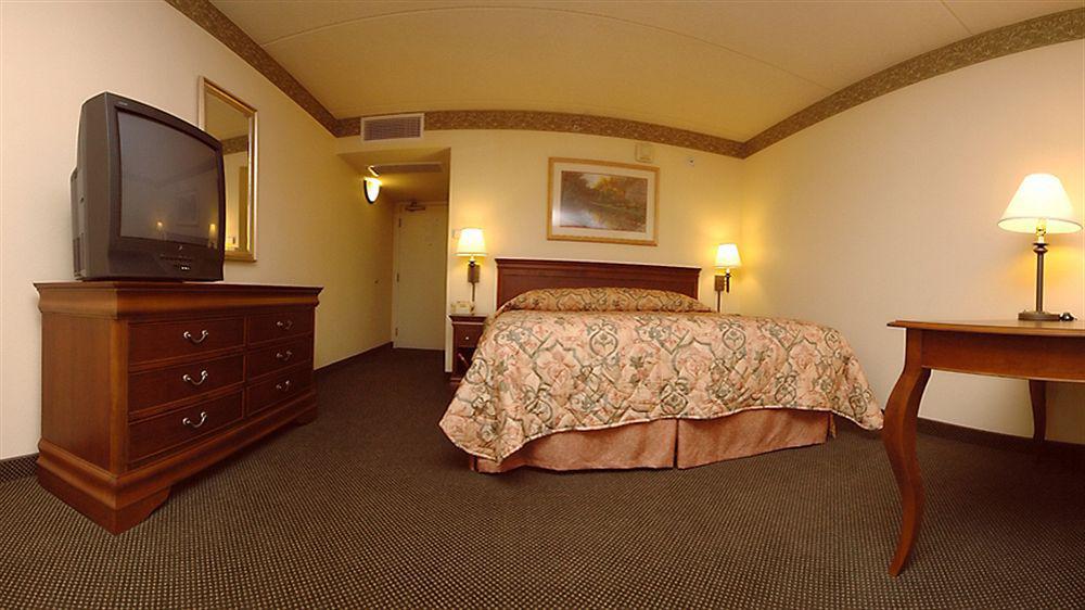 Holiday Inn Express Naperville By Ihg Exteriör bild